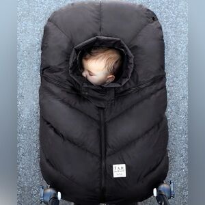 7 A.M. Enfant Car Seat Cover